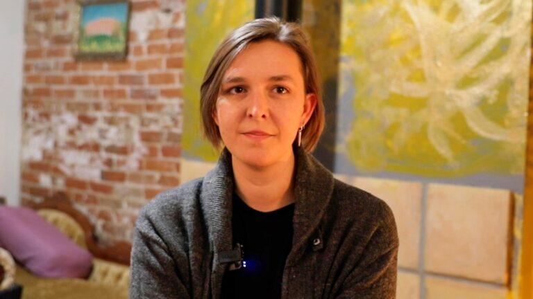 Nicole shares their story about cluster headaches and psychedelics